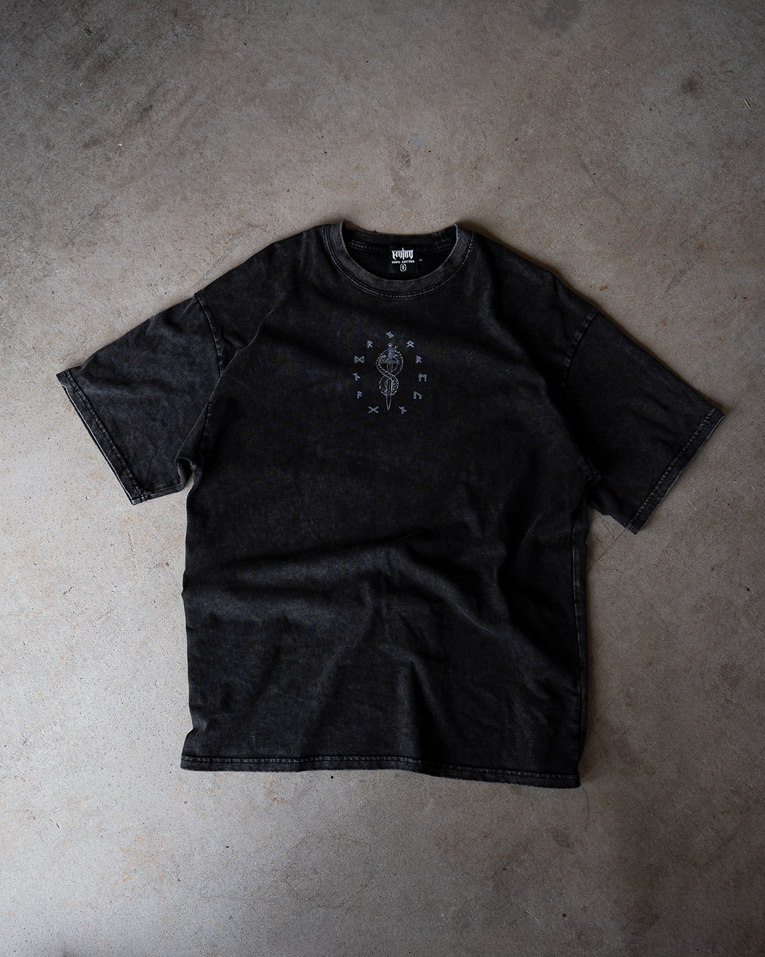 World Serpent Tee - Oversize (Acid Wash)